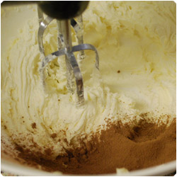 Vanilla Cupcakes with Chocolate Frosting - International Cooking blog