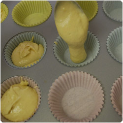 Vanilla Cupcakes with Chocolate Frosting - International Cooking blog