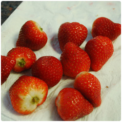 Strawberry Mochi - International Cooking Blog
