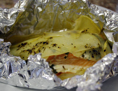 Salmone al Cartoccio - Foil-Baked Salmon with Potato - International Cooking Blog