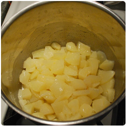 Amaretti chocolate and pears pie - Internatioanl Cooking Blog