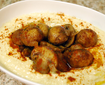 Hummus with Mushrooms - International Cooking Blog