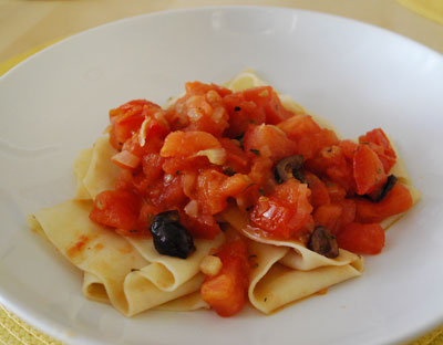 fresh tomato pappardelle - internatiolnal cooking blog