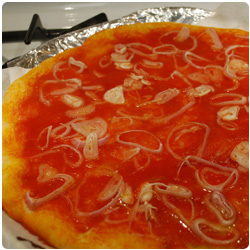 The International Cooking Blog - Pizza shallot and zucchini