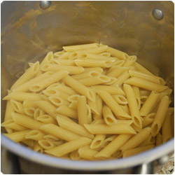 Pasta with Red Peppers and Ricotta Sauce - International Cooking Blog