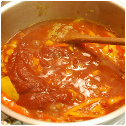 Meatballs with Red Pepper Sauce - International Cooking Blog