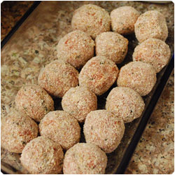 Arugula and meatballs salad - international Cooking blog