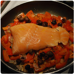 Salmon Filet with fresh tomatoes - The International Cooking blog