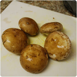 Scaloppini with Saffron and Mushroom - International Cooking Blog