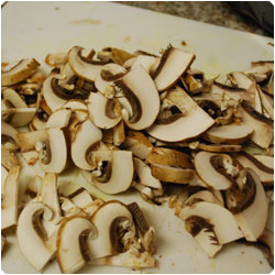 Scaloppini with Saffron and Mushroom - International Cooking Blog