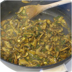 Scaloppini with Saffron and Mushroom - International Cooking Blog