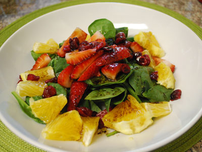 Strawberry spinach salad - International Cooking Blog